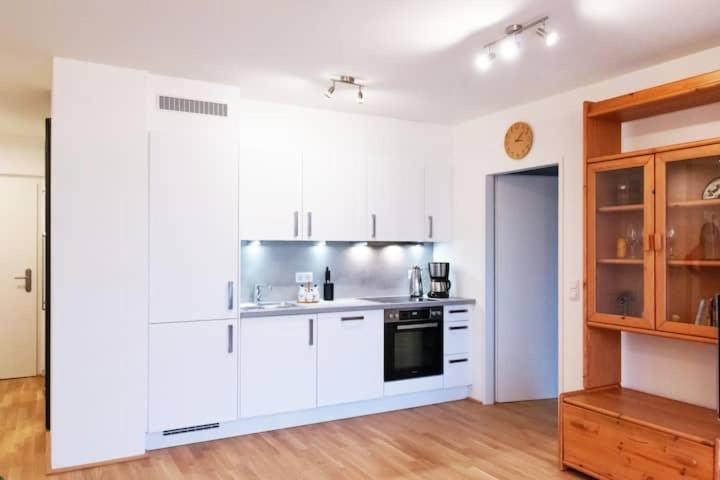 New, Quiet Flat Next To U1, Vic, Shopping Mall,... 비엔나 외부 사진
